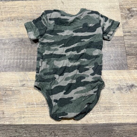 Little Sleepies 3-6 Months Camo Print Bodysuit - Picture 2 of 4